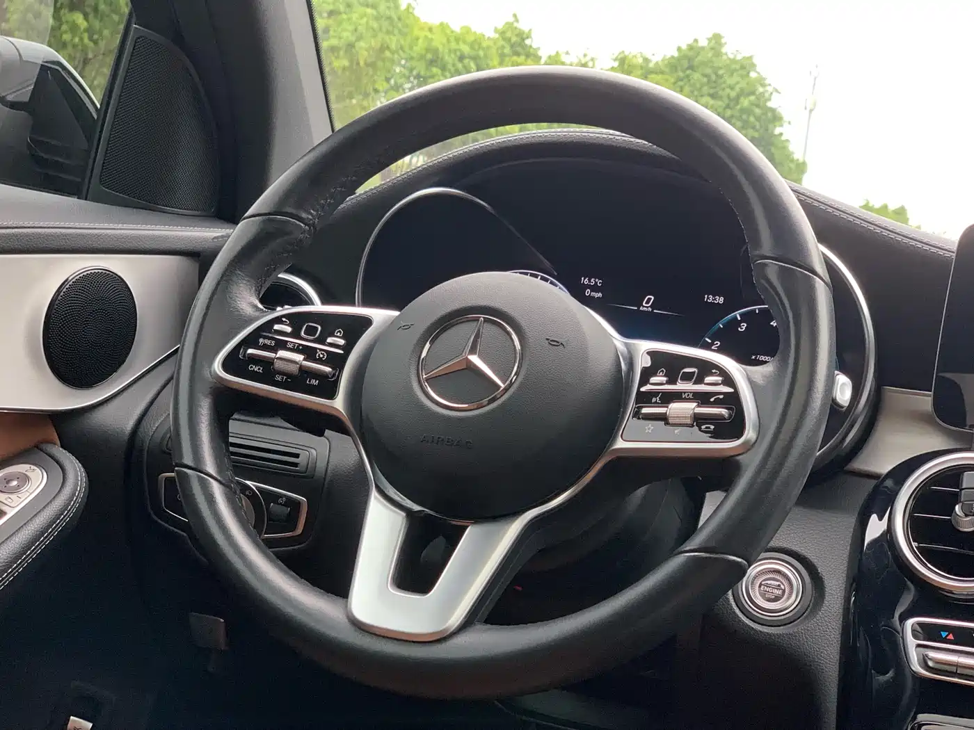 Mercedes-Benz GLC Coupe 2020 GLC 260 4MATIC Coupe SUV фото 20