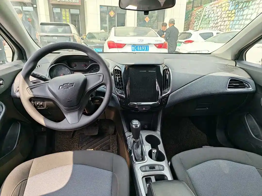 Chevrolet Cruze 2018 Redline 320 Automatic Pioneer Edition фото 5