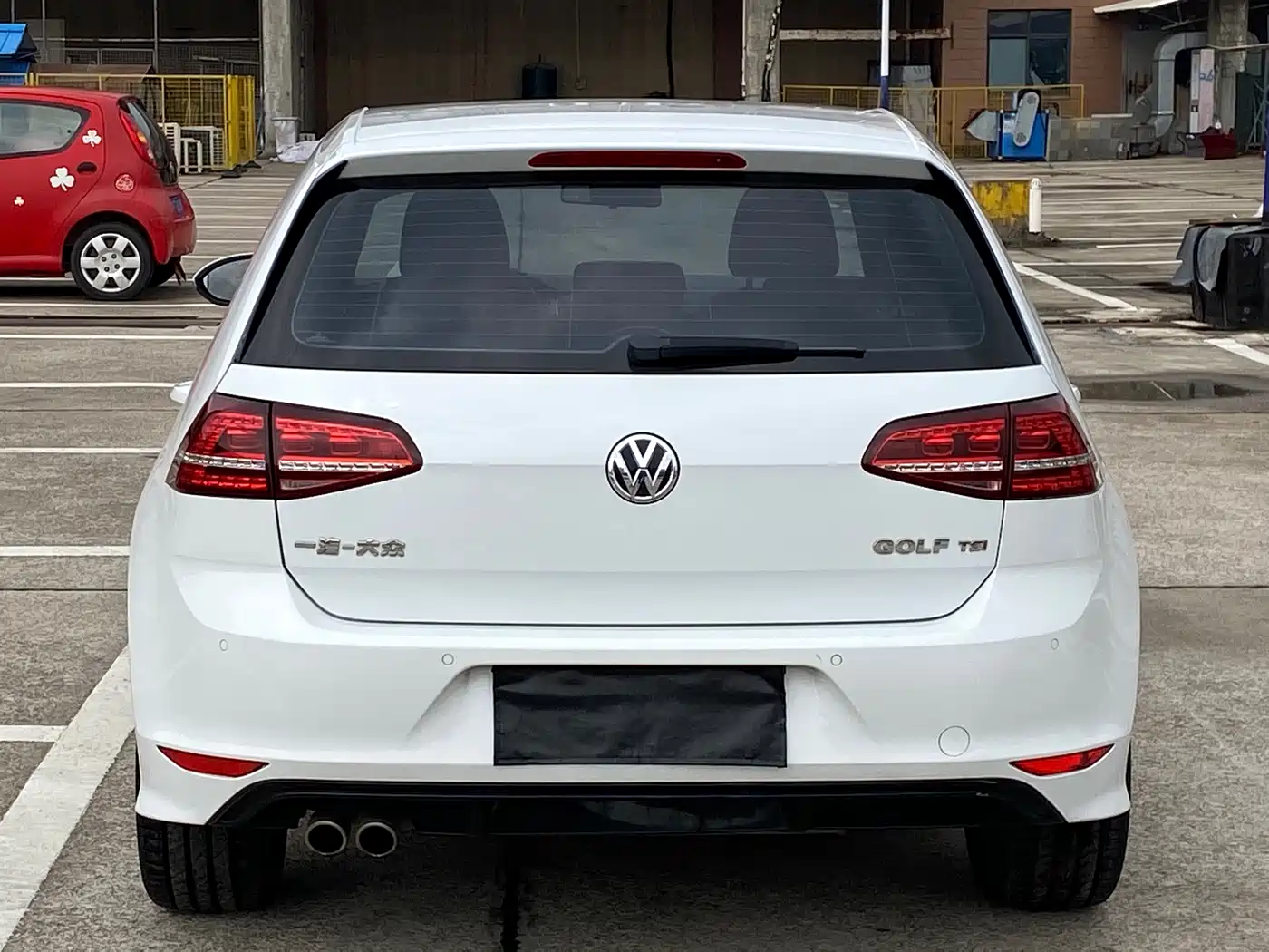 Volkswagen Golf 2016 1.4TSI Automatic R-Line фото 6