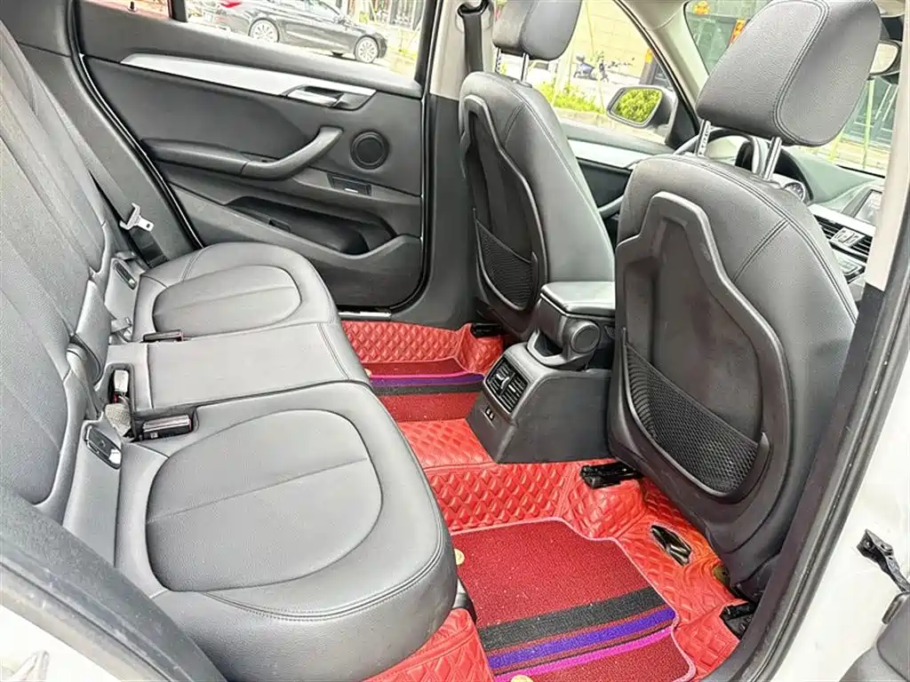 BMW X1 2019 sDrive18Li Fashion Model фото 11