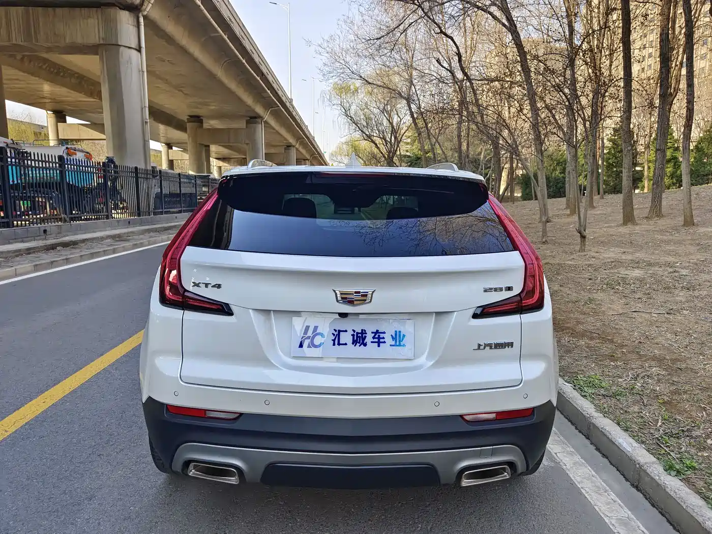 Cadillac XT4 2021 28T FWD Premium Edition фото 5