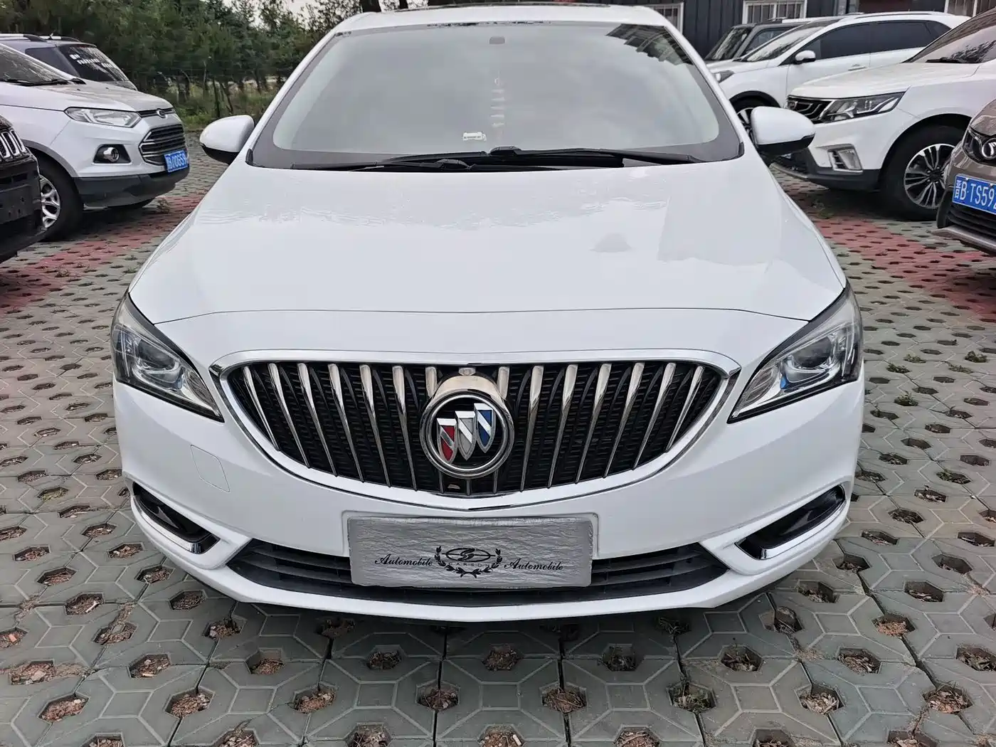 Buick Verano 2015 Sedan 15S Automatic Leading фото 2