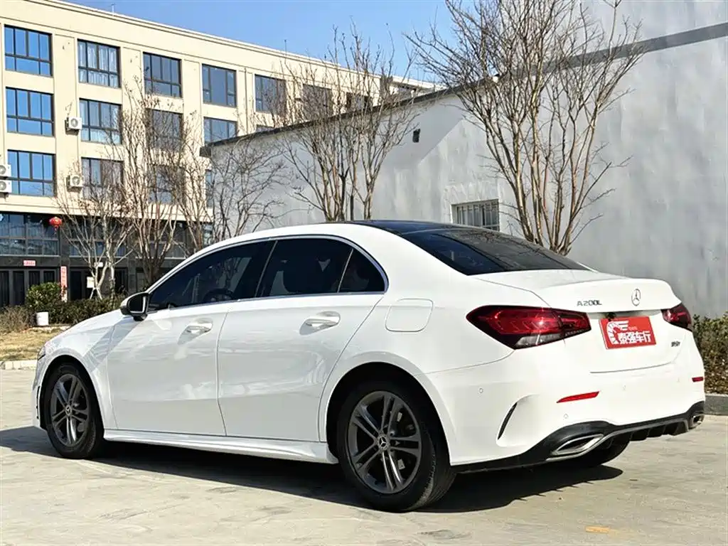 Mercedes-Benz A-Class 2020 Second Facelift A 180 L Sport Sedan фото 6