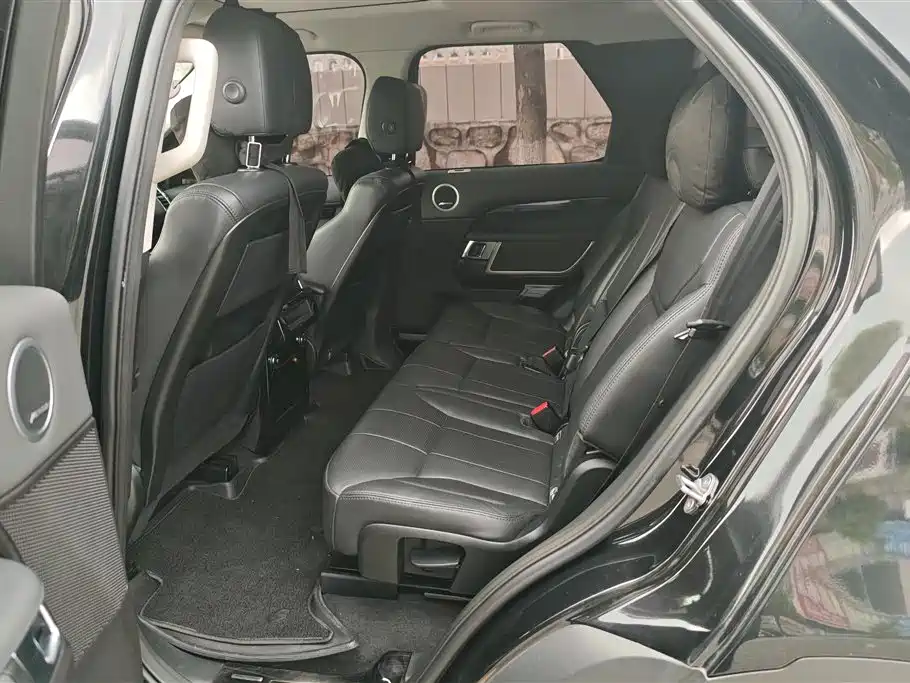 Land Rover Discovery 2018 2.0T Special Edition фото 11