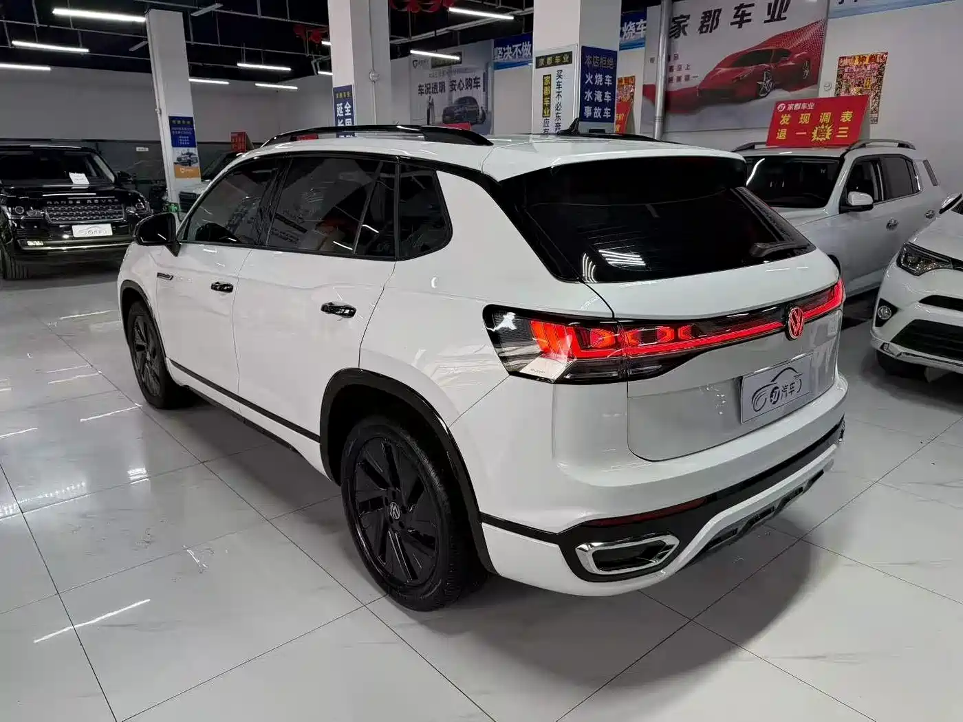 Volkswagen Tayron 2023 380TSI 4WD R-Line High-Performance Edition фото 5