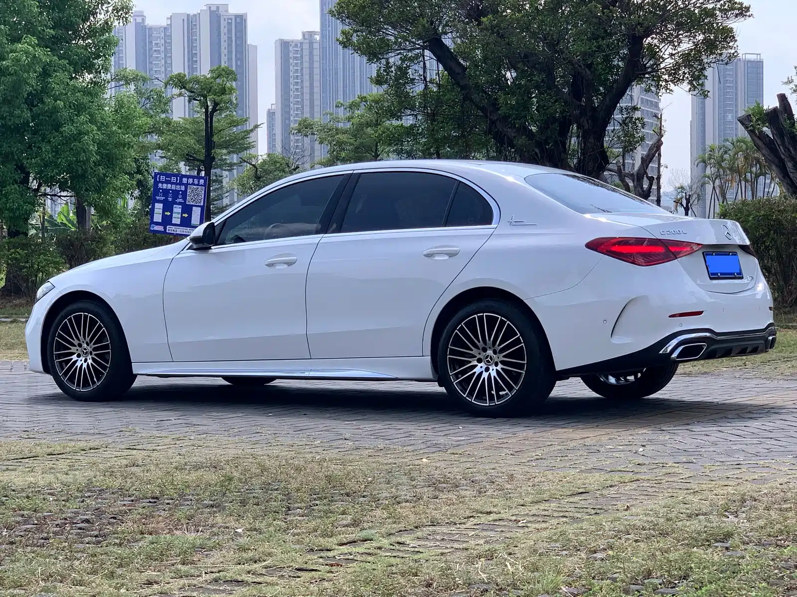 Фото 4 - Mercedes-Benz C-Class