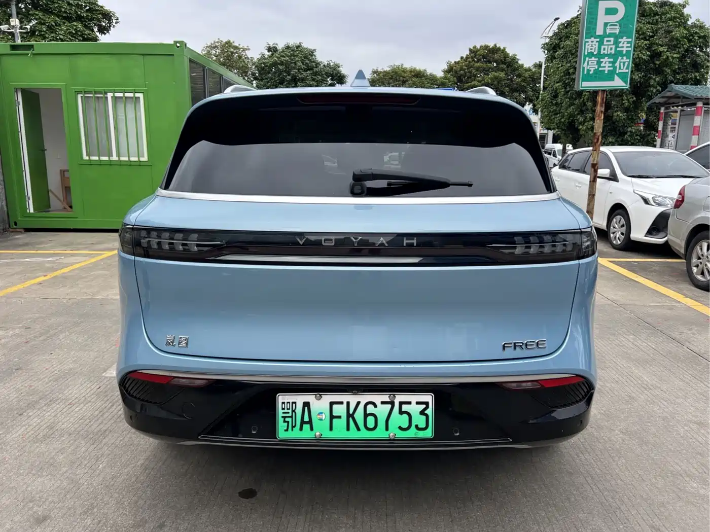 Voyah Auto VOYAH FREE 2021 AWD Standard Extended Range Edition фото 5
