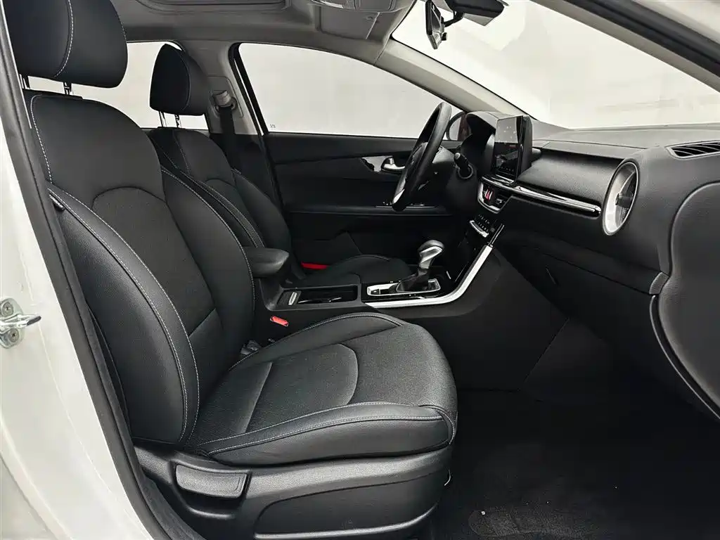 Kia K3 2021 1.5L CVT Refreshed Edition фото 20
