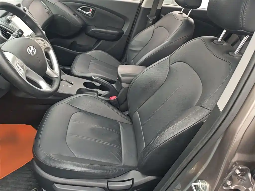 Hyundai Beijing Hyundai ix35 2015 2.0L Automatic 2WD Smart Type China IV фото 15