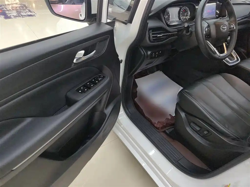 GAC Trumpchi Trumpchi M6 2021 270T DCT Premium Edition (7-seater) фото 13