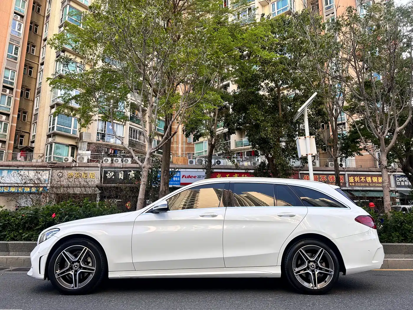 MERCEDES-BENZ C CLASS