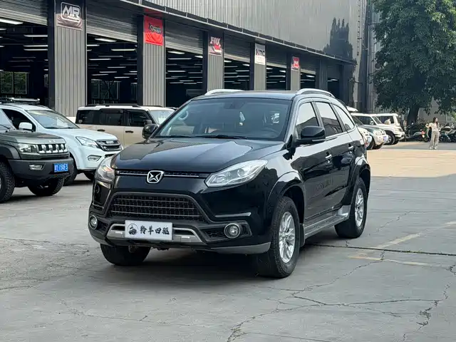 Jiangling Yusheng S350 2016 2.0T Manual 4WD Gasoline Luxury Sunroof 7-seater