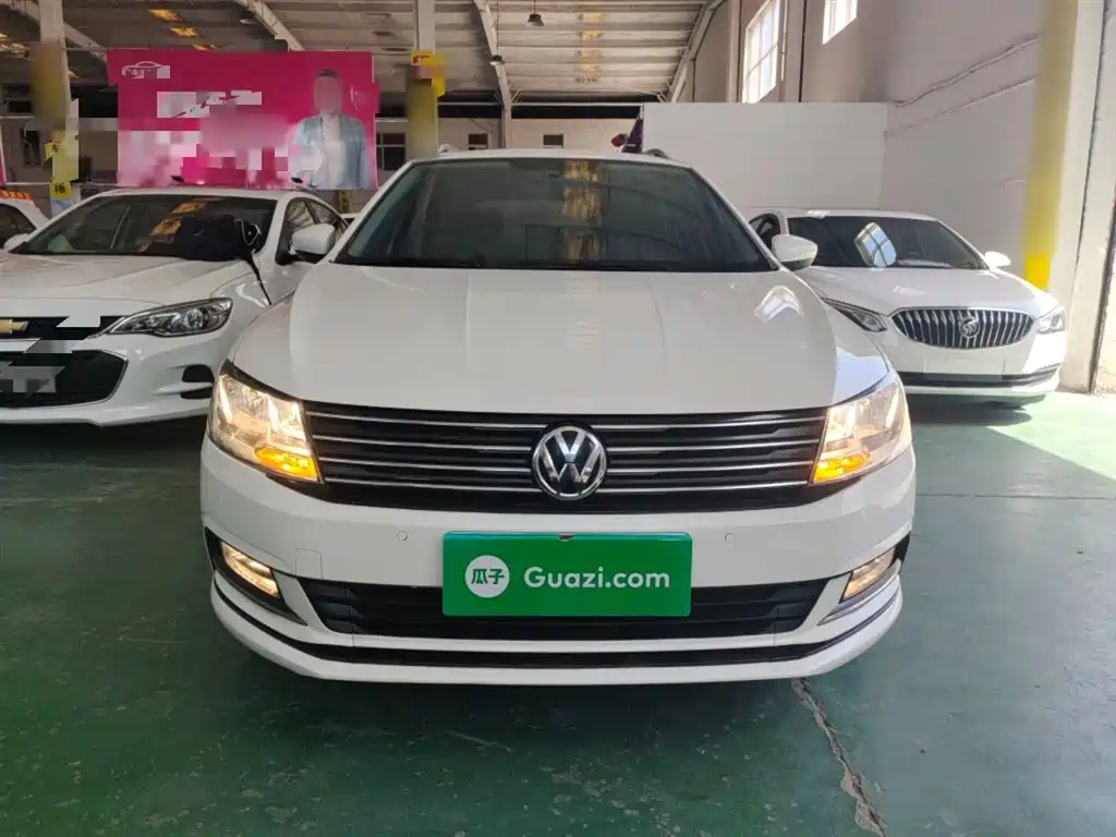 Volkswagen Lavida Tour 2017 180TSI DSG Comfort Edition фото 3