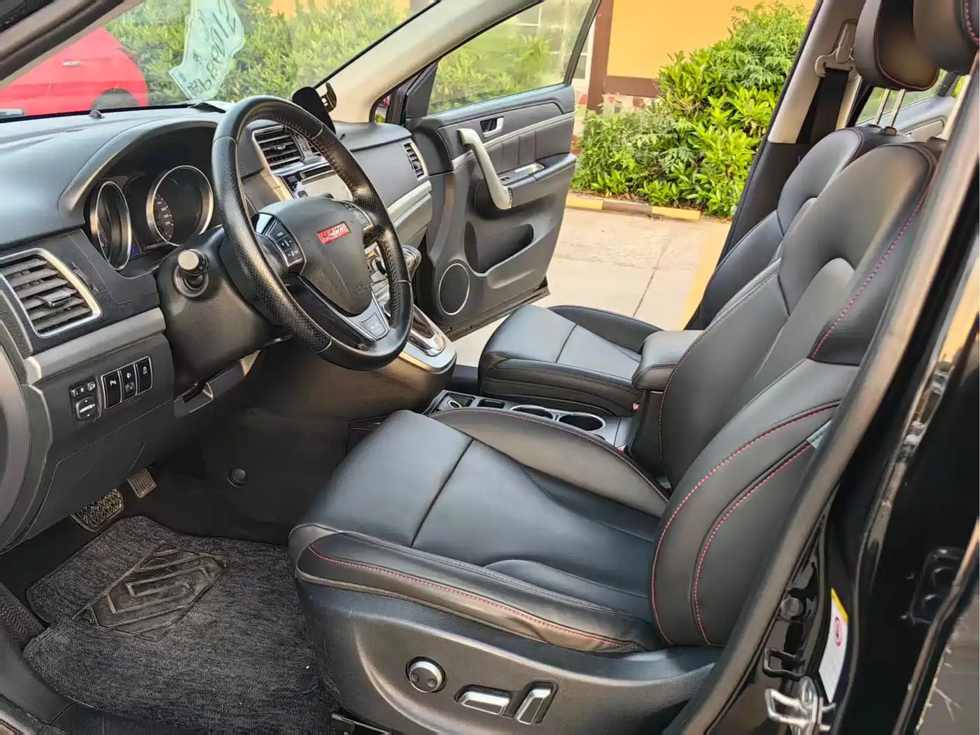 Haval H6 2015 Sport 1.5T Automatic 2WD Luxury фото 4