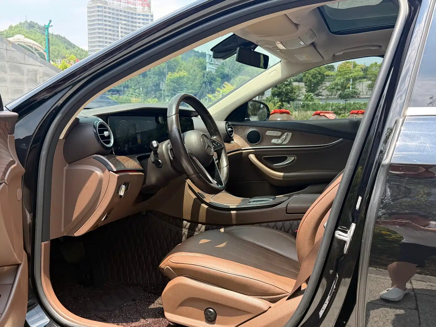 Mercedes-Benz E-Class 2021 E 300 L Fashion фото 9