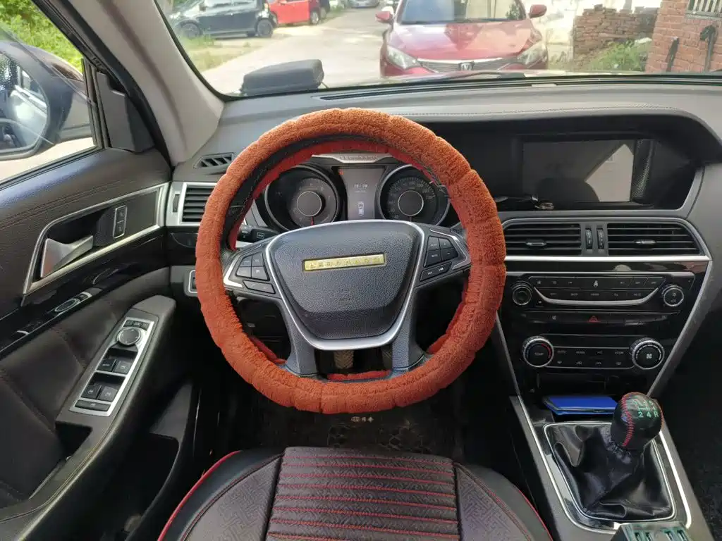 Photo 3 - Leopaard CS10