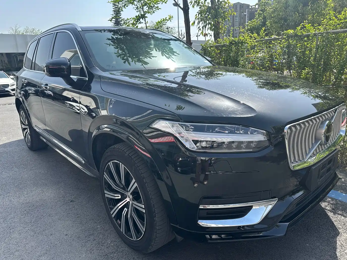 VOLVO XC90