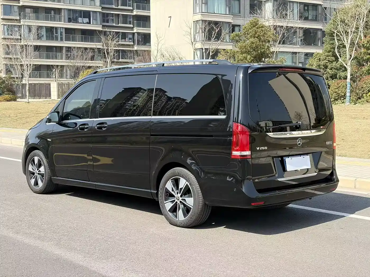 Mercedes-Benz V-Class 2020 V 260 Luxury Edition фото 5