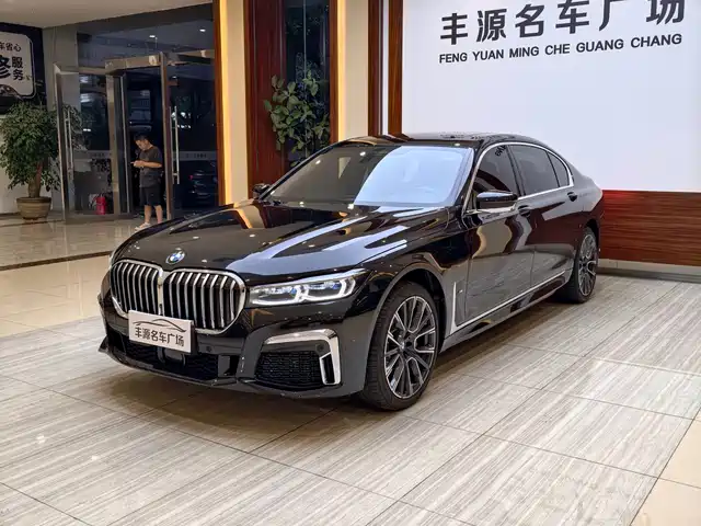 BMW 7 Series 2021 Model 740Li xDrive Executive M Sport Package — фото 1
