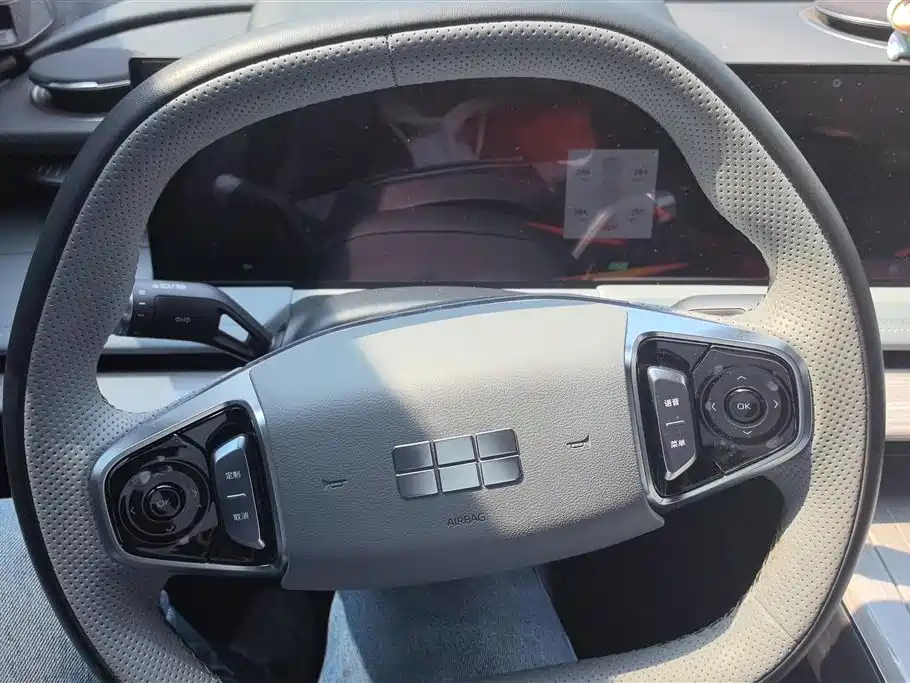 GEELY GALAXY GALAXY E8