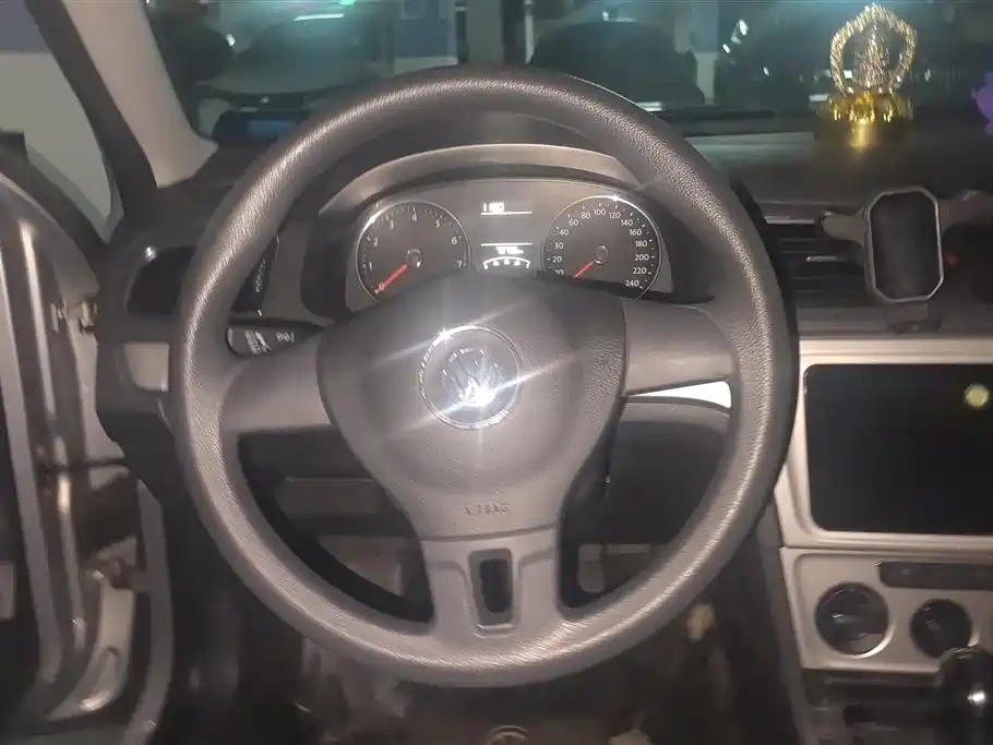 Volkswagen Lavida 2013 1.4TSI DSG Comfort Edition фото 15