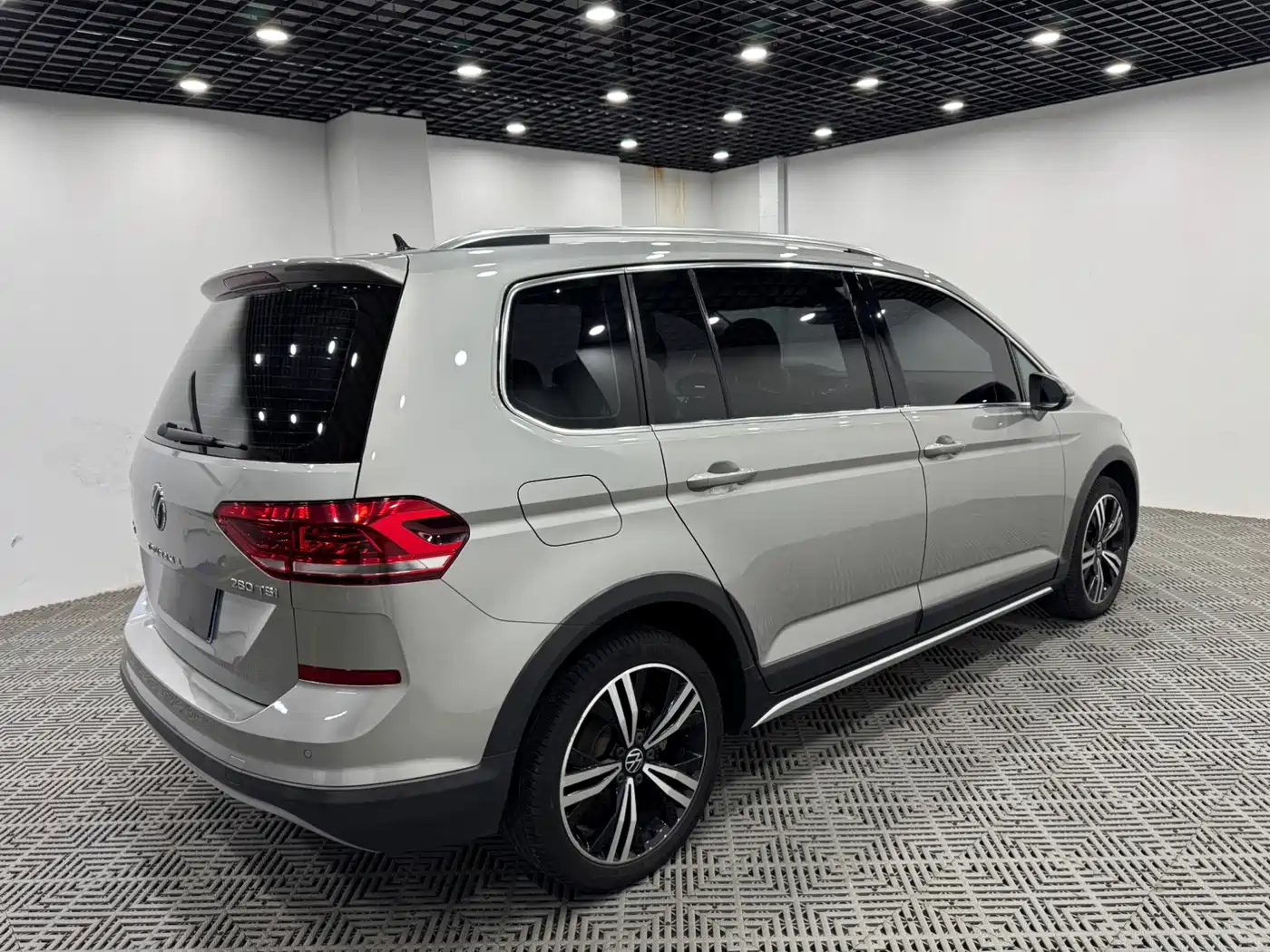 Volkswagen Touran 2022 2021 Touran L 280TSI DSG Cross Edition 7-seater