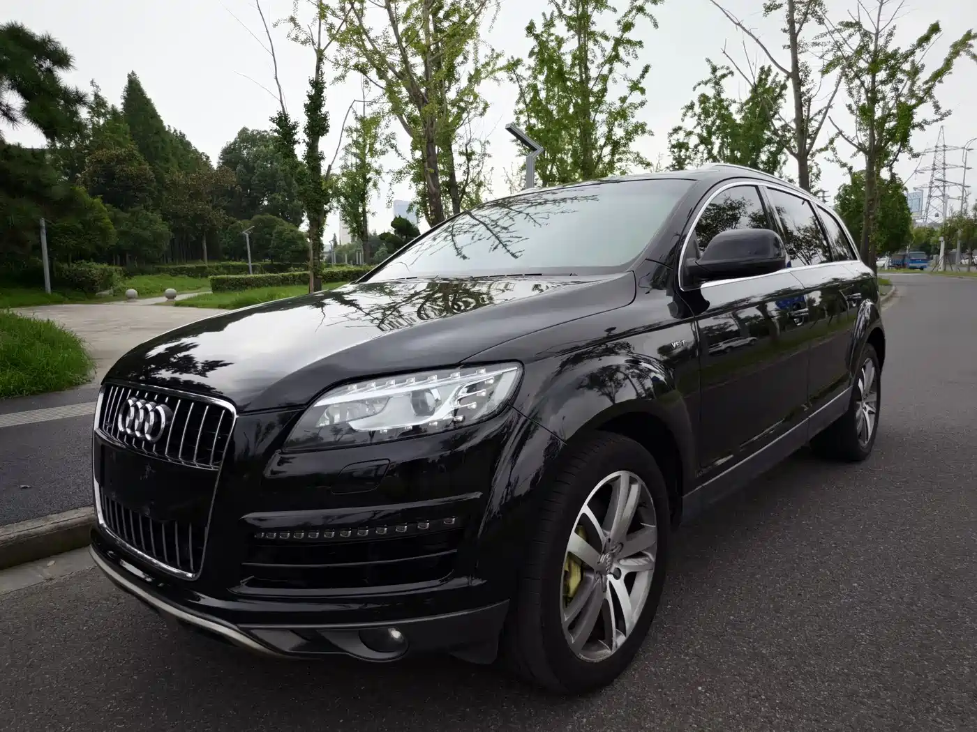 Photo 1 - Audi Q7