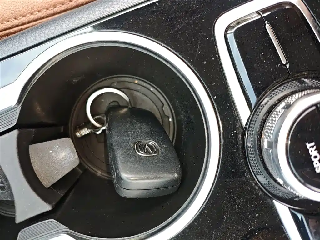 Changan CS95 2018 2017 2.0T FWD Zhitu Edition