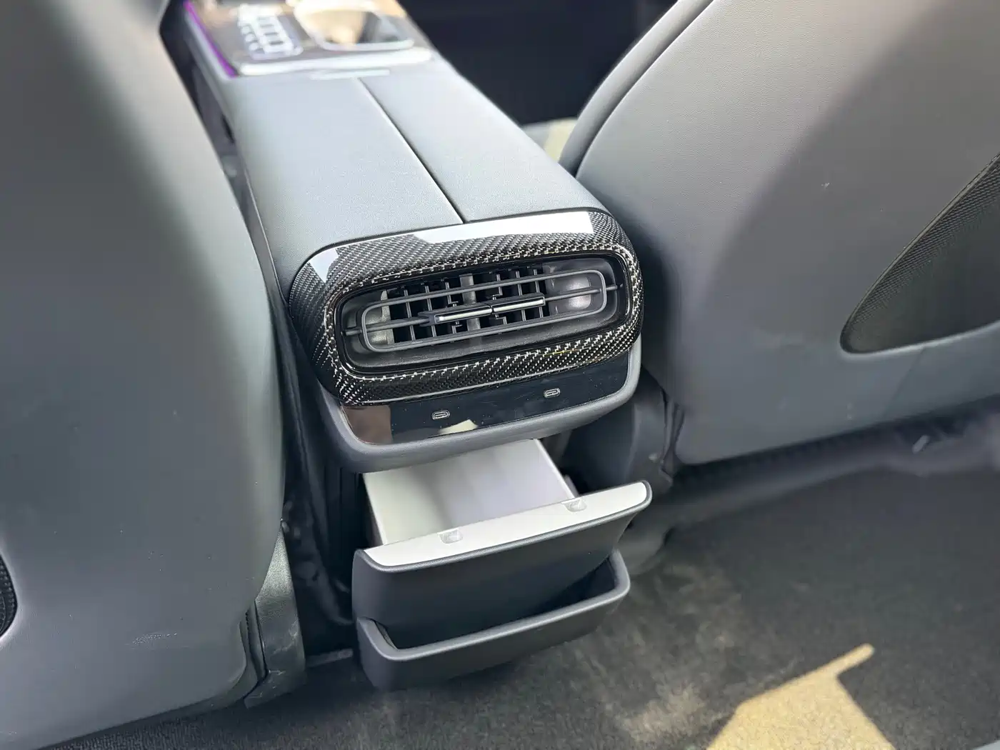 XIAOMI CAR XIAOMI SU7 ULTRA