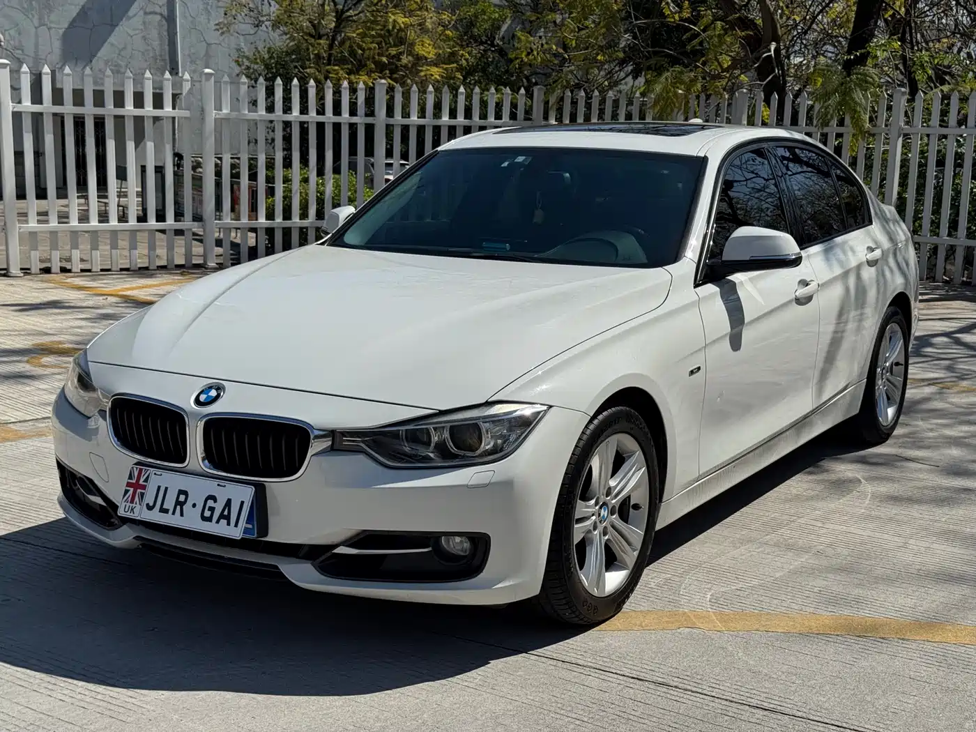 BMW 3 Series 2014 320i Sport Design Package