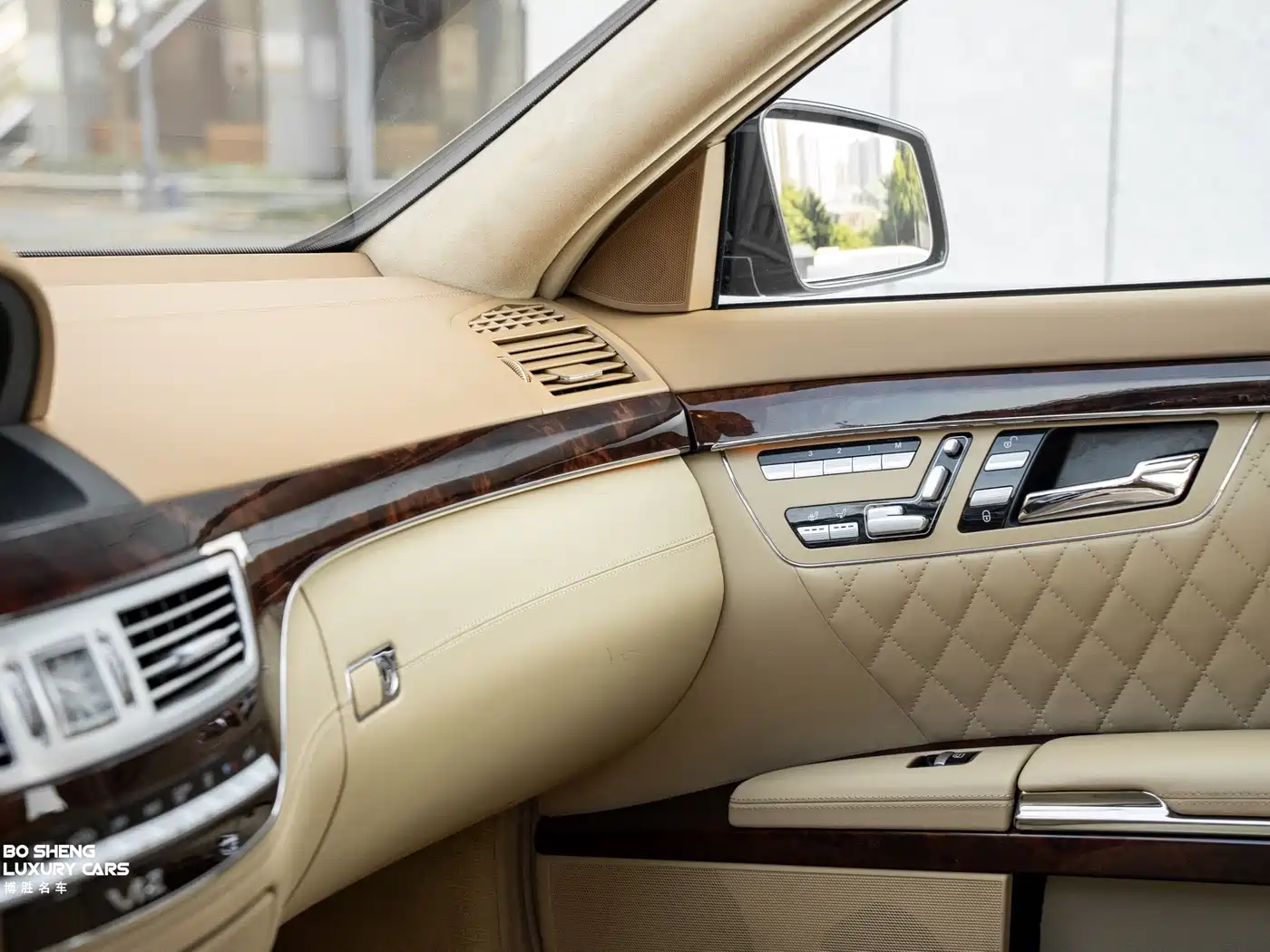 Mercedes-Benz S-Class AMG 2010 AMG S 65 фото 17