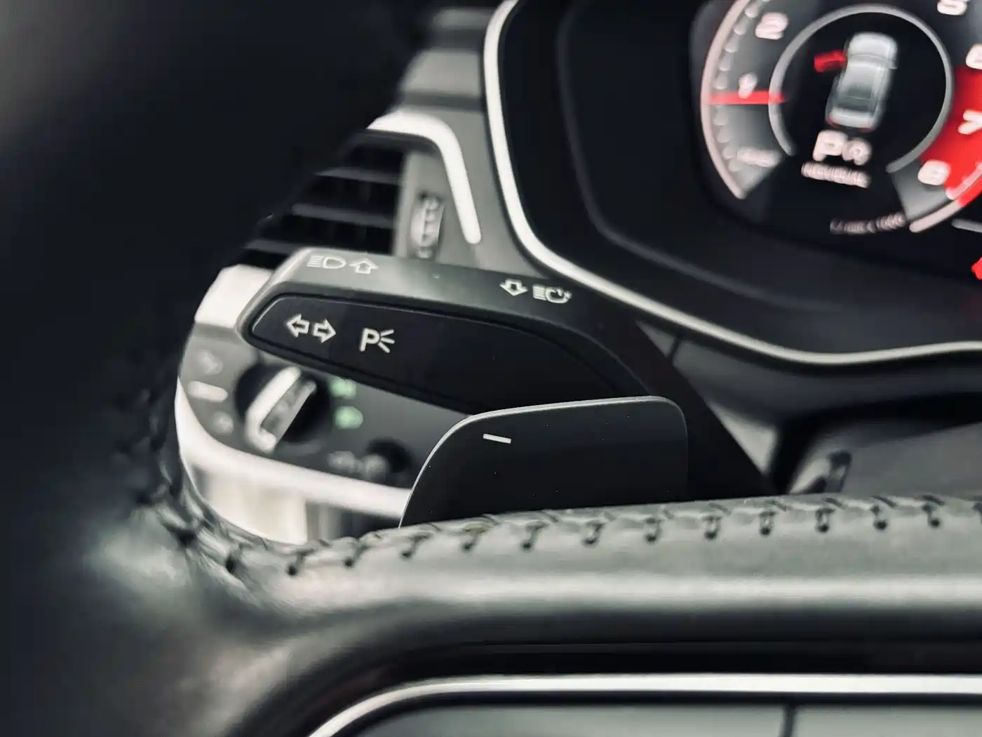 Audi A4L 2020 40 TFSI Fashion Dynamic Edition фото 17