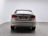 Фото 4 - Roewe 350