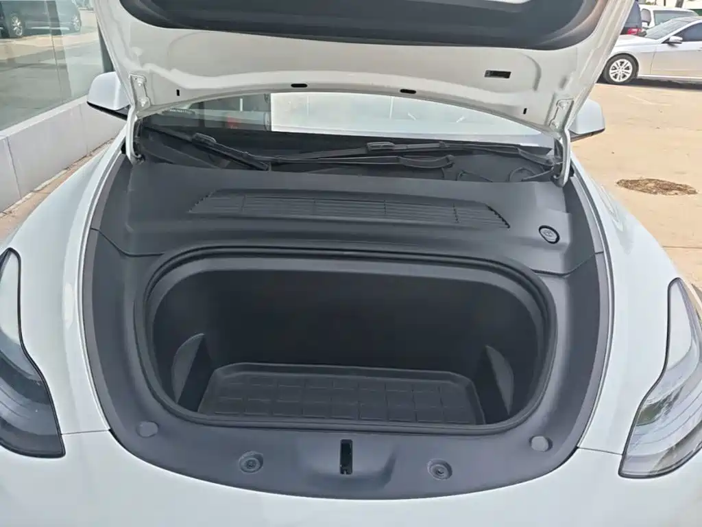 Фото 20 - Tesla Model Y