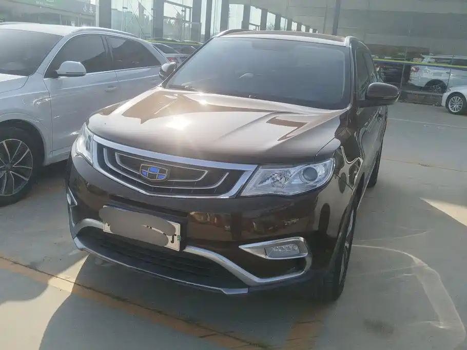 Фото 1 - Geely Atlas