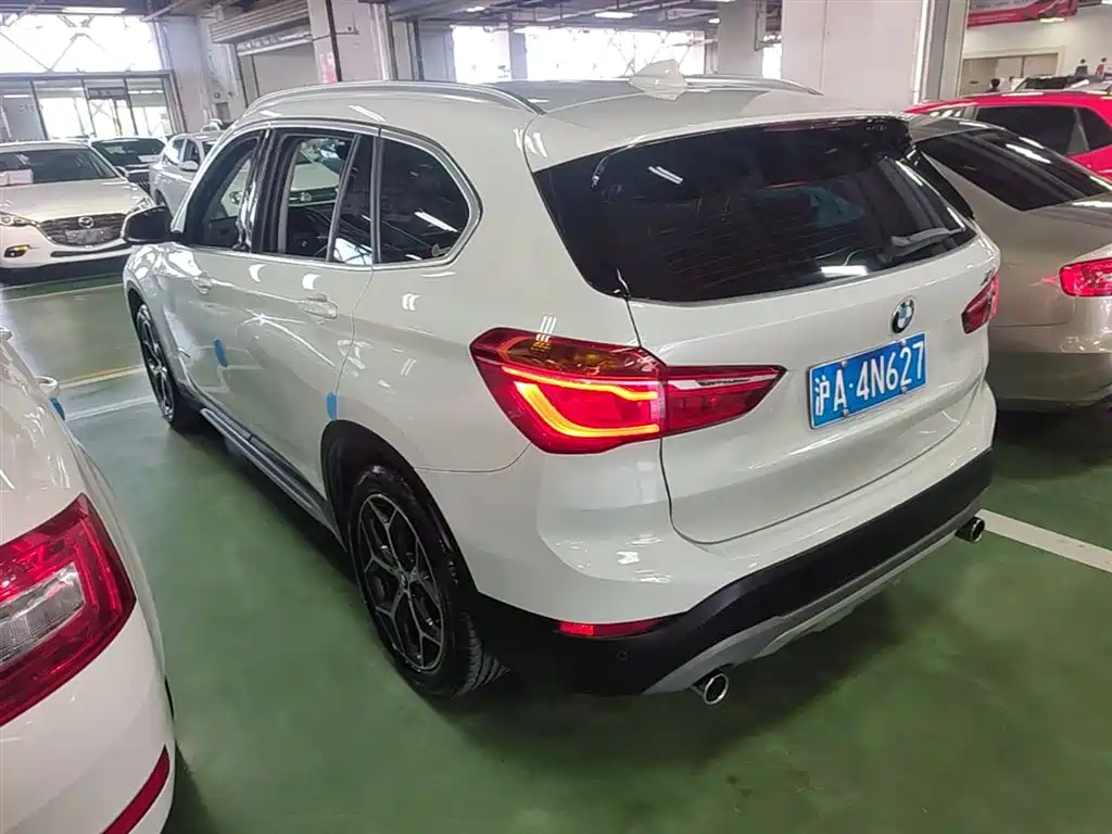 BMW X1 2016 sDrive20Li Luxury Model фото 9