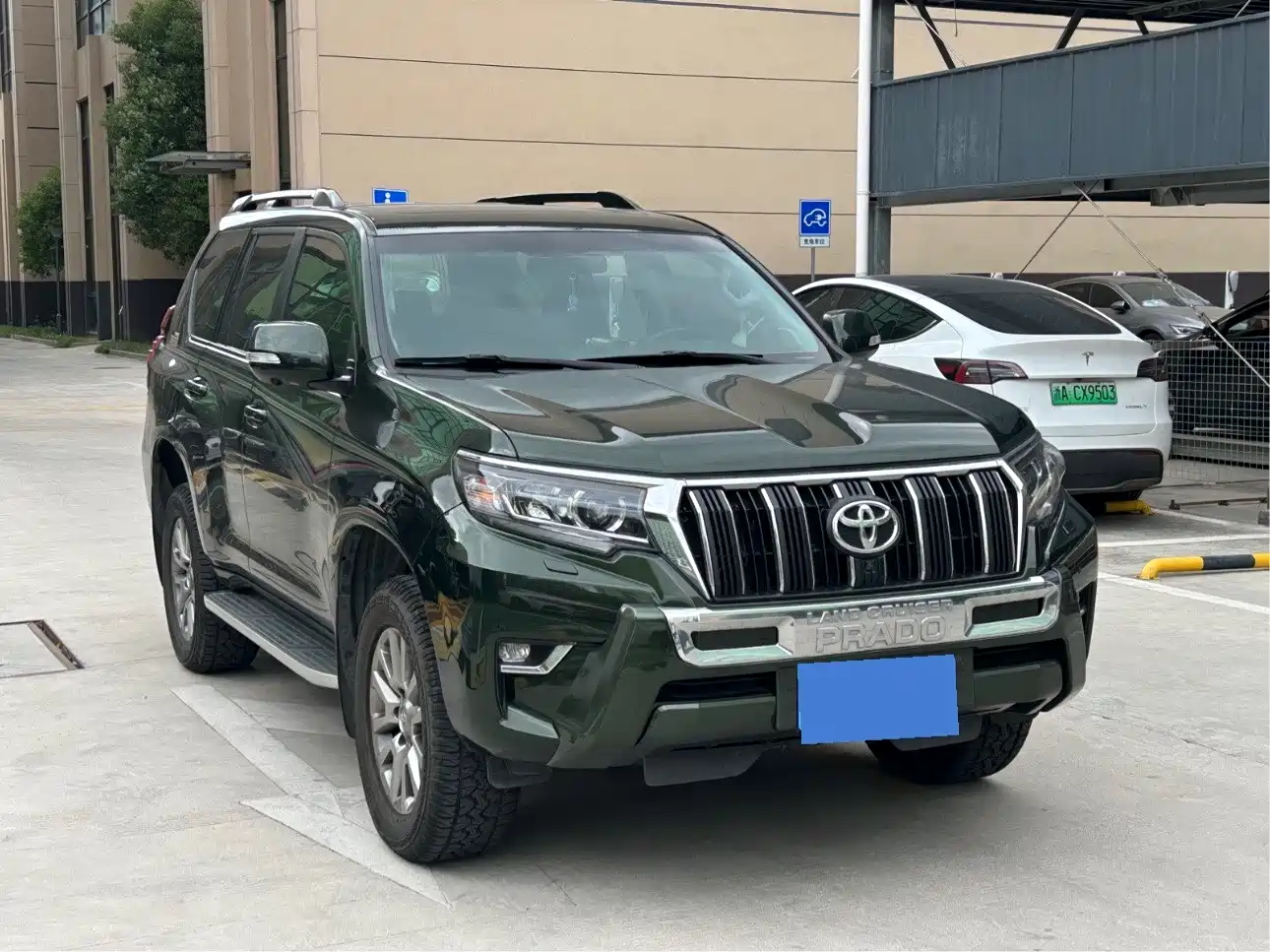 Toyota Prado 2018 3.5L Auto TX-L фото 2