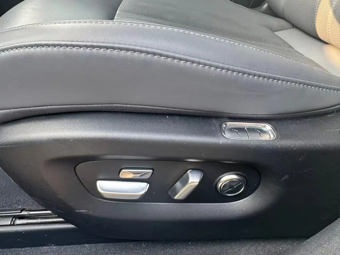 XIAOMI CAR XIAOMI YU7