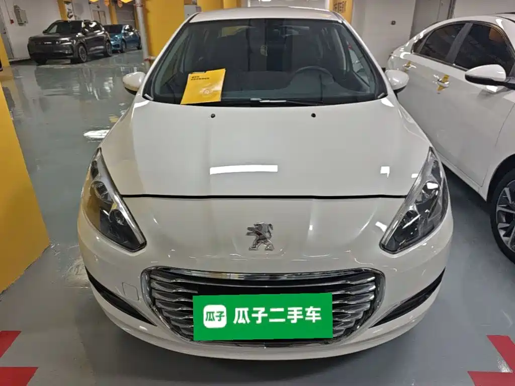 Фото 3 - Peugeot 308