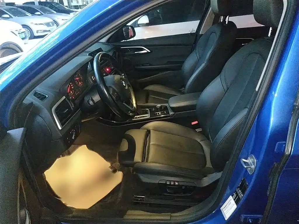 BMW 1 Series 2017 118i Sport фото 8