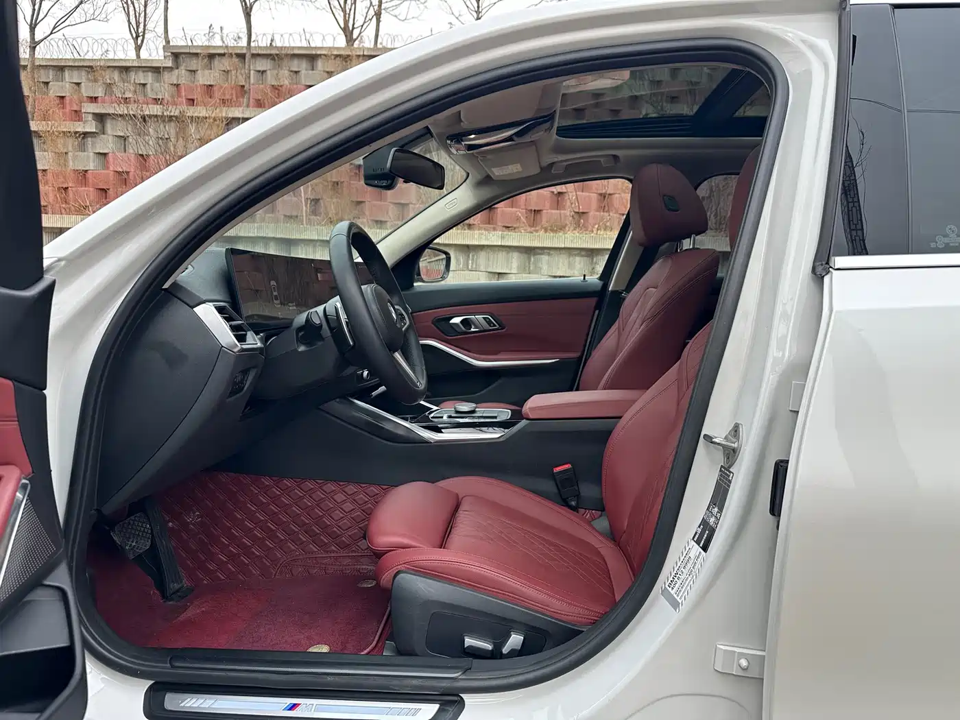 BMW 3 Series 2023 320Li M Sport Package фото 4