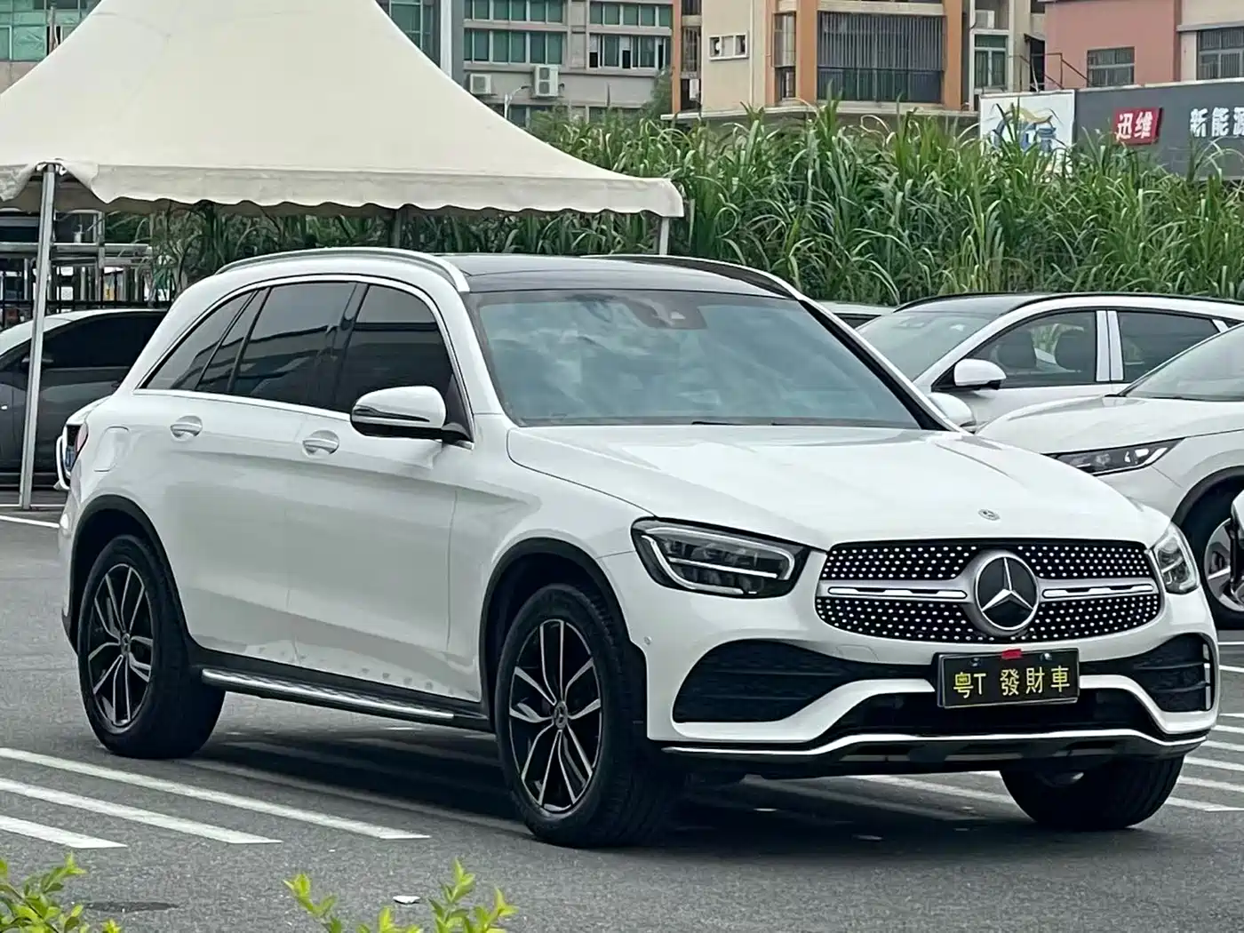 MERCEDES-BENZ GLC