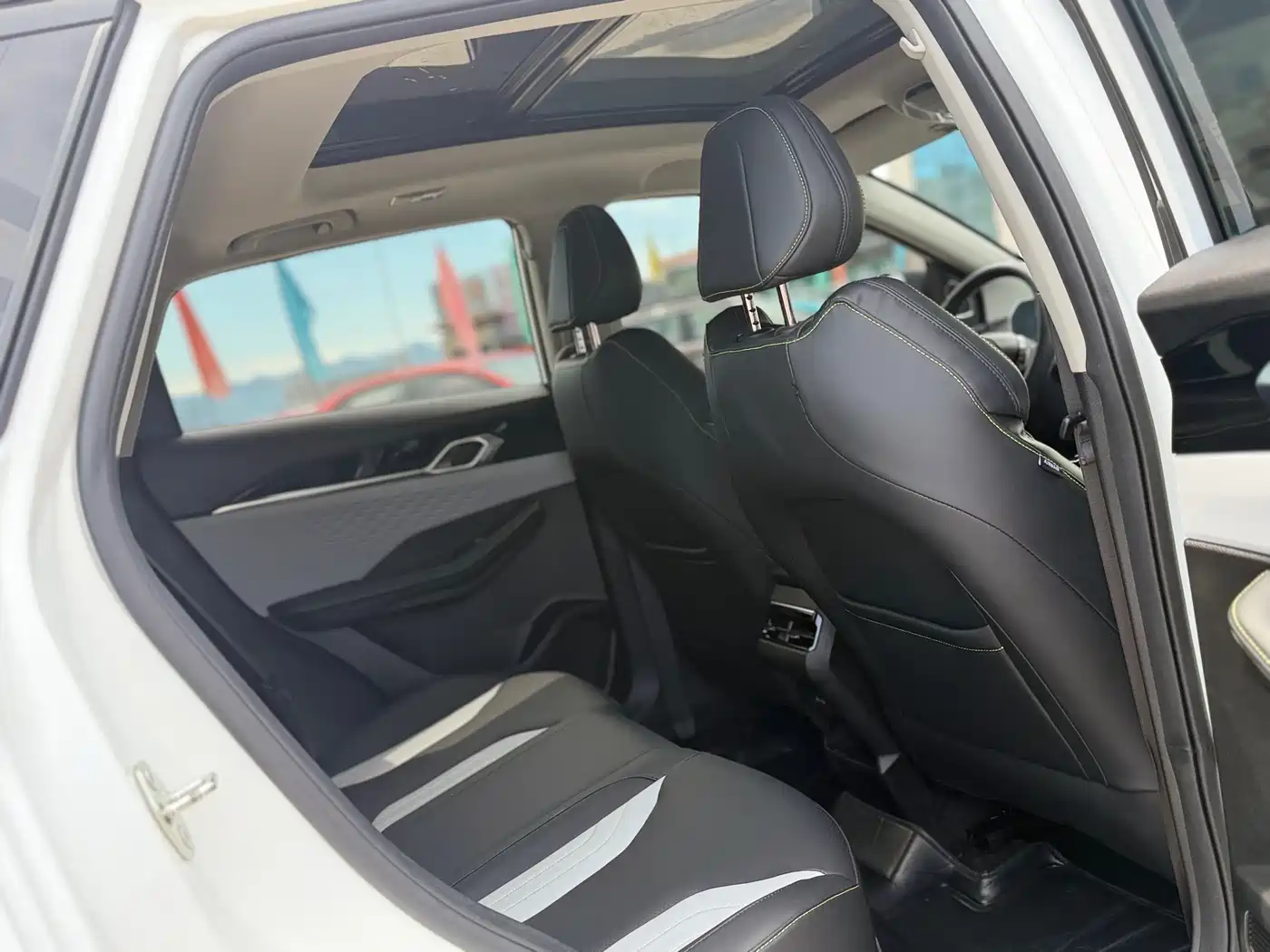 GEELY AUTOMOBILE BINYUE