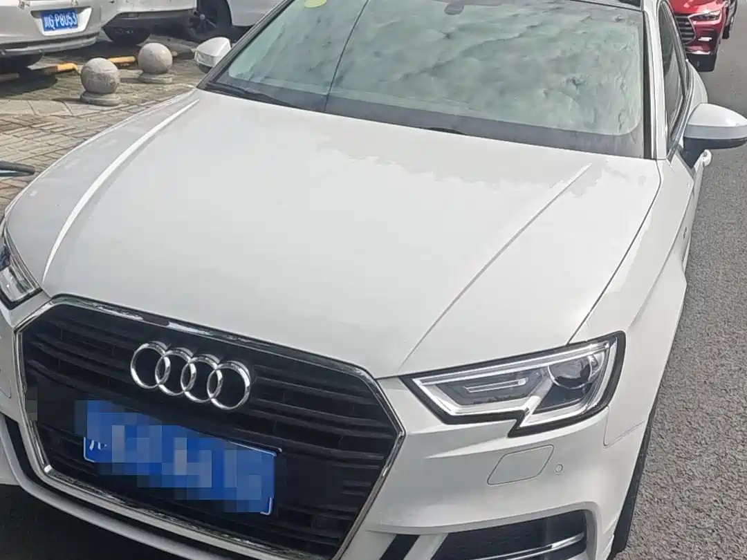 Фото 1 - Audi A3