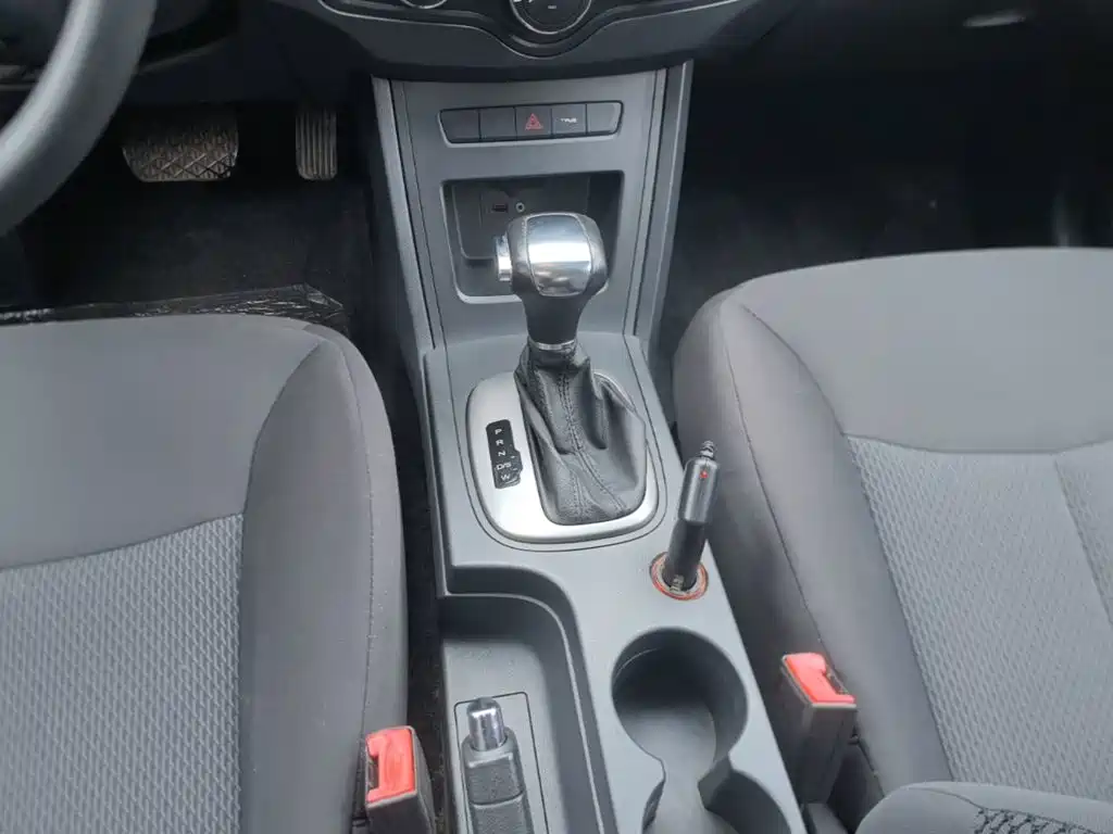 Roewe 350 2016 2015 Model 1.5L Automatic Luxury Sunroof Edition