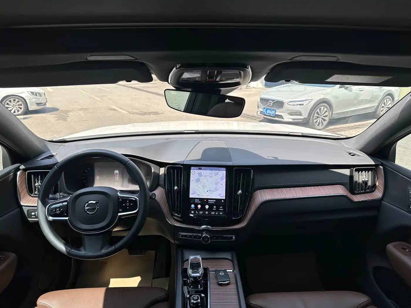 VOLVO XC60 PLUG-IN HYBRID