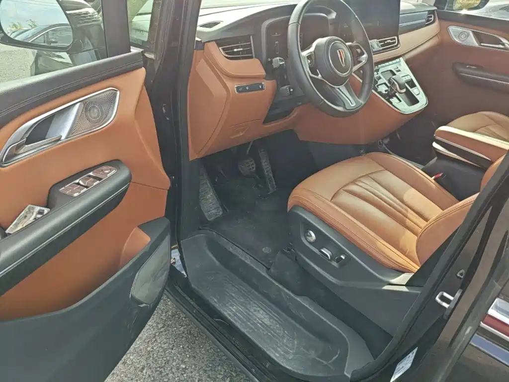 Hongqi HQ9 PHEV 2025 2024 Model 2.0T AWD Business Edition