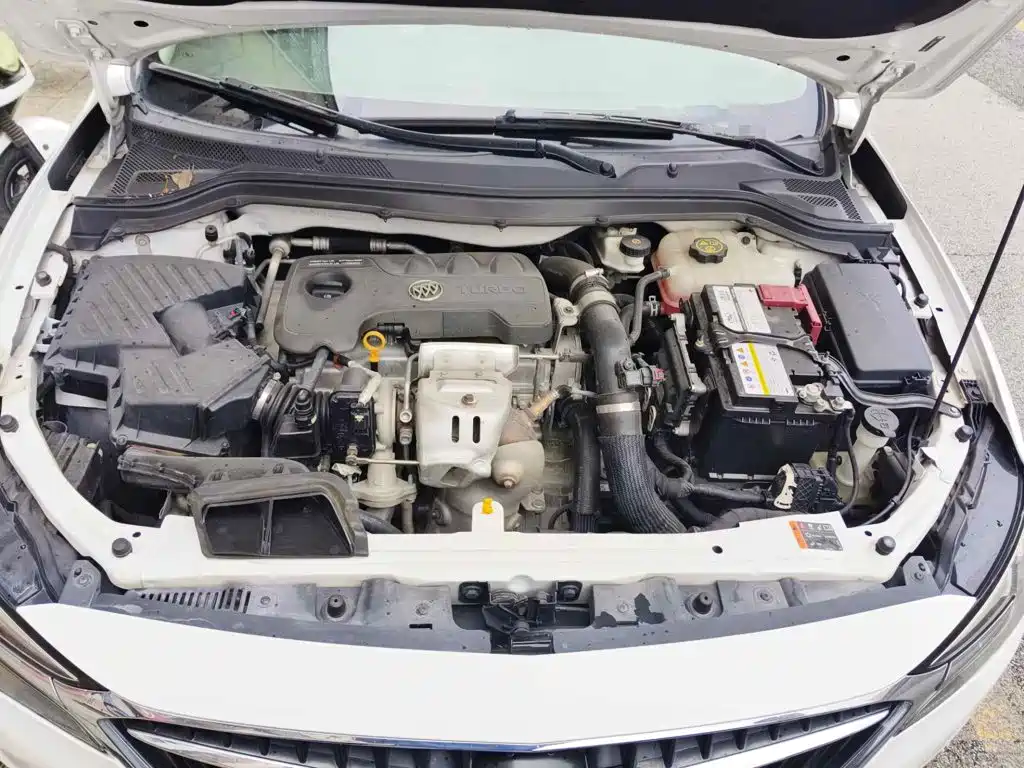 Photo 3 - Buick Excelle
