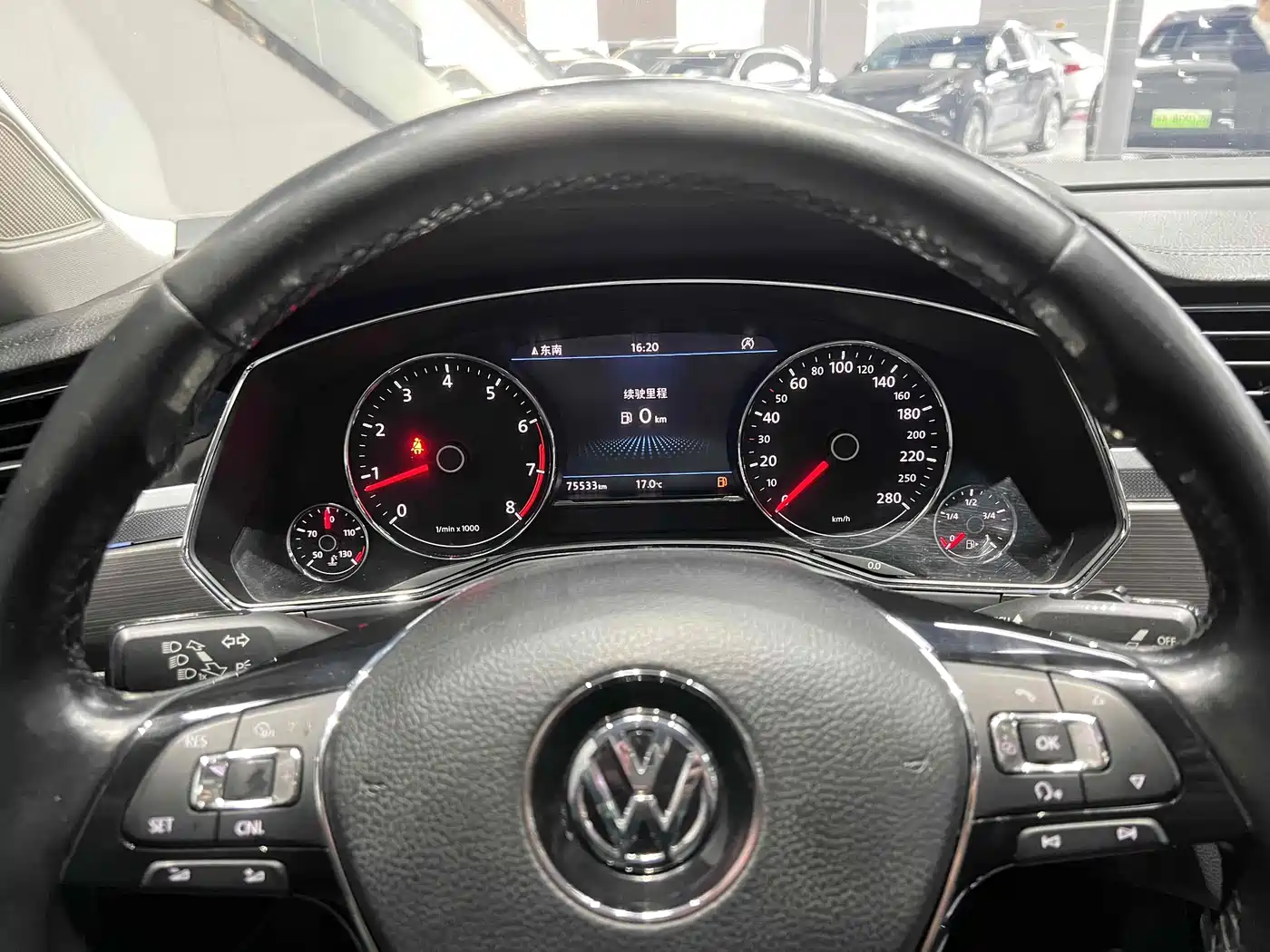 Volkswagen Phideon 2018 Facelift 380TSI FWD Business фото 9