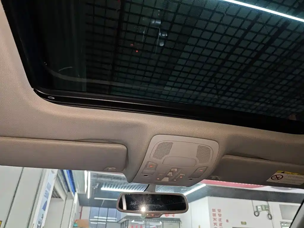 Photo 8 - Audi A6L